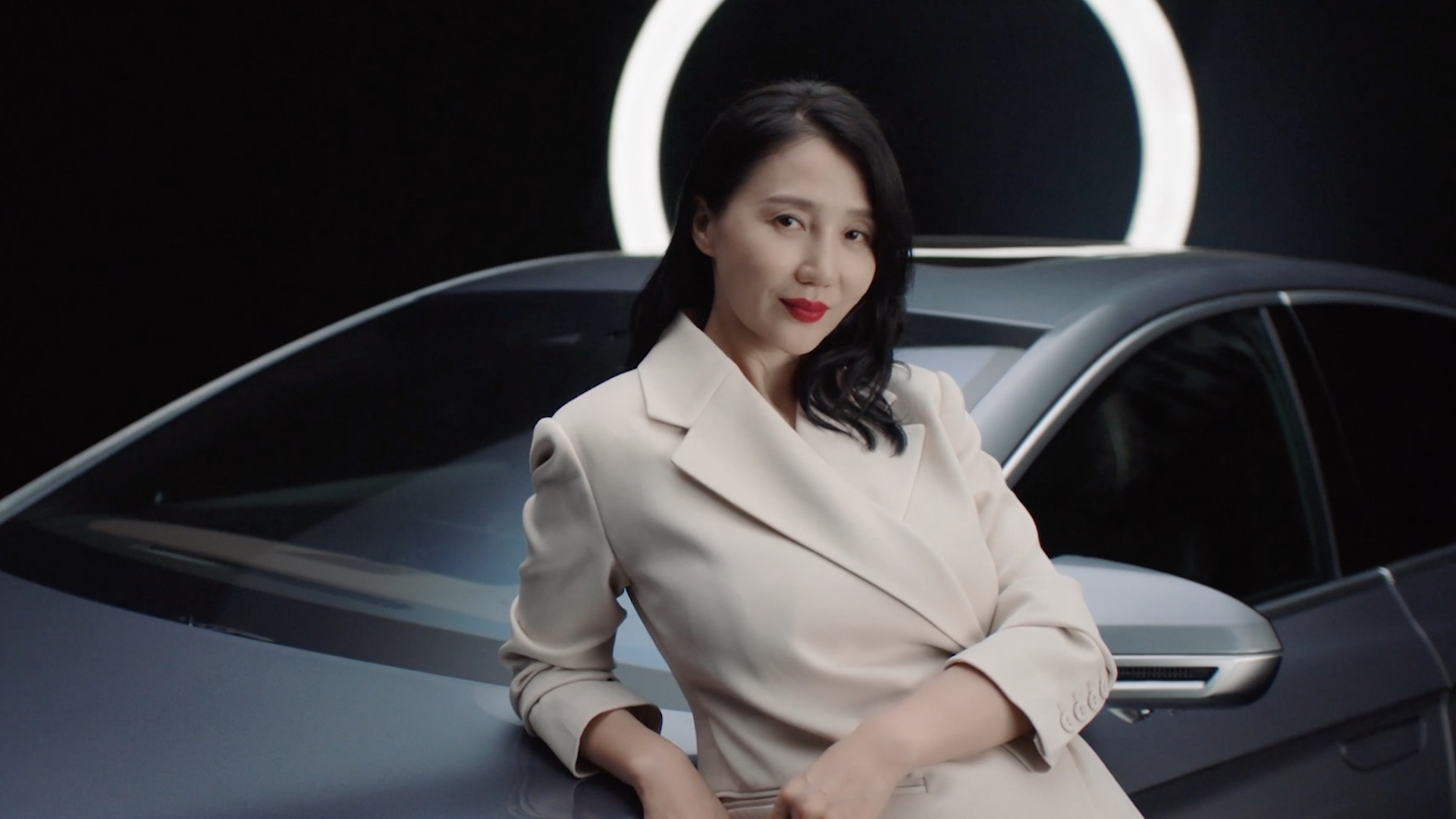阿朵 | k8凯发木兰荟首位女性挚友，新民族音乐人